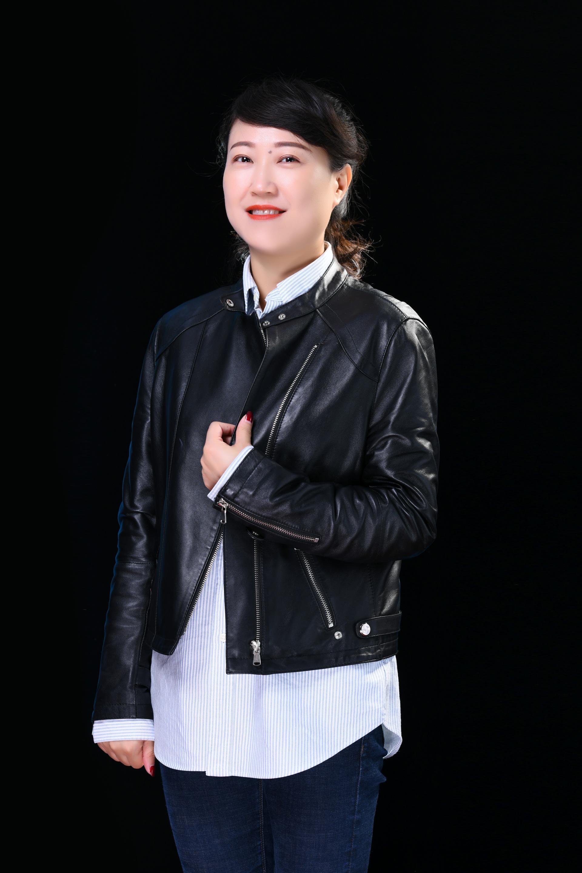 张蕾