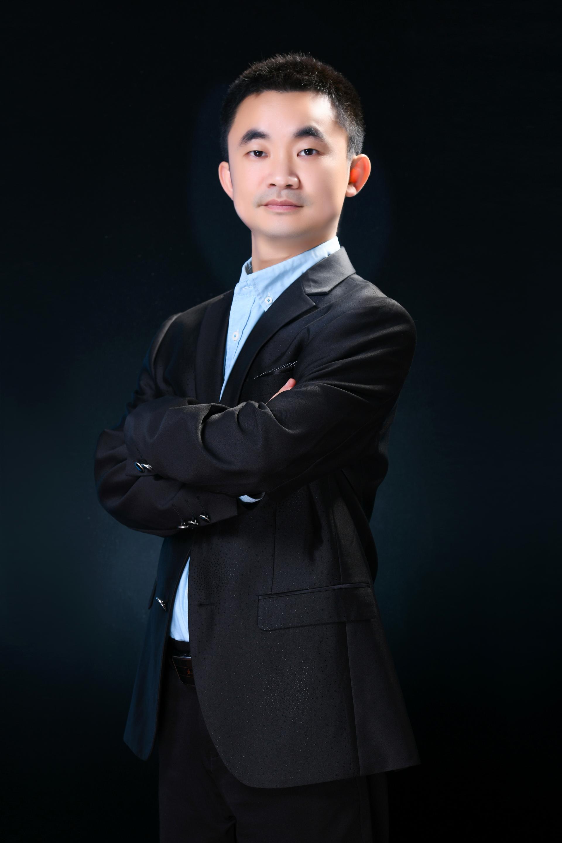 <p>职称：研究员</p><p>博导/硕导：博士生导师</p><p>所属部门：环境生态工程系</p><p>研究方向：生态地质环境互馈作用机制</p><p>联系方式：lxtt2010@163.com</p>