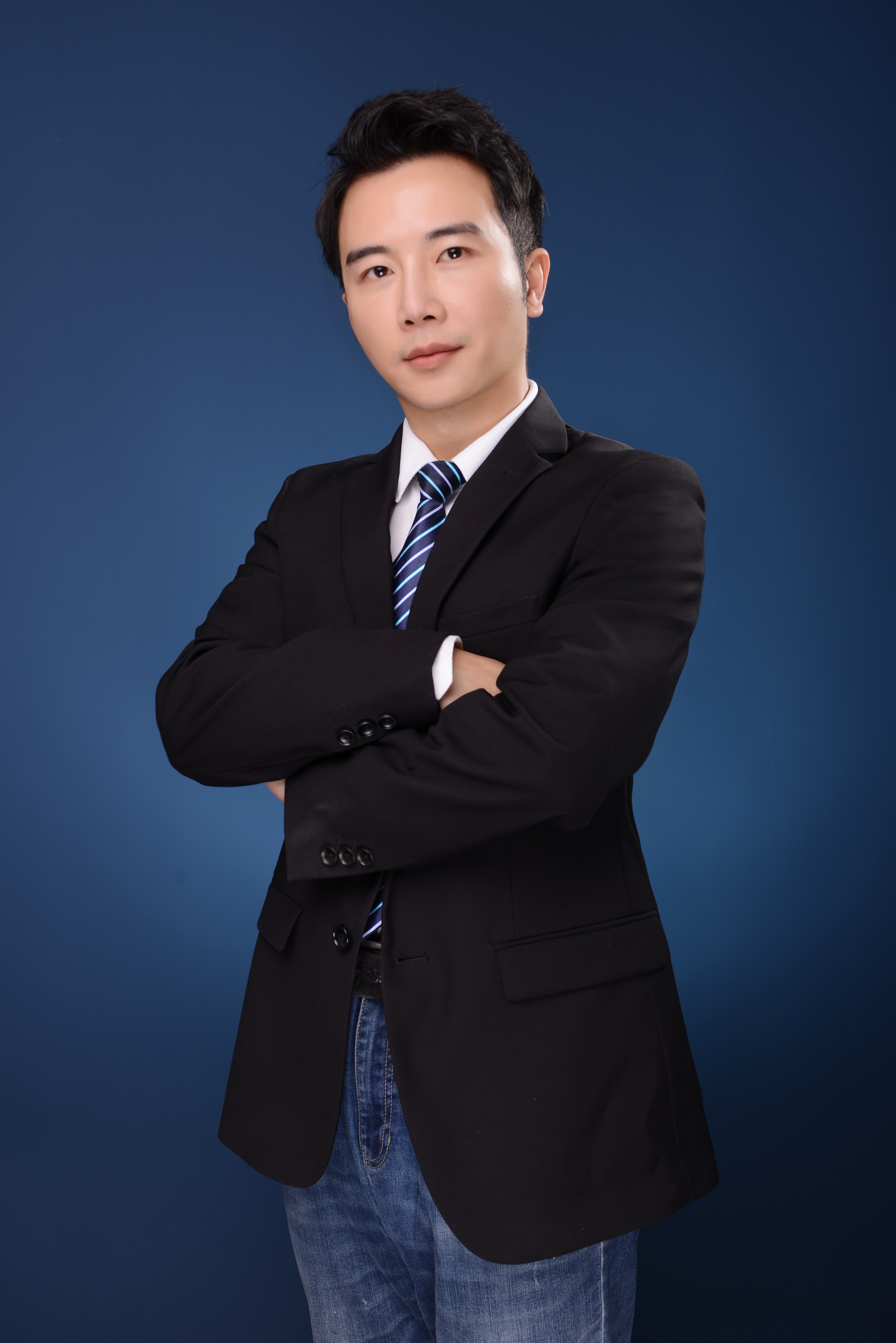 <p>职称：讲师</p><p>博导/硕导：暂无</p><p>所属部门：环境生态工程系</p><p>学科专业：地球化学</p><p>联系方式：<a href=